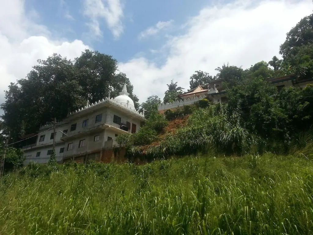 Lodge In 611 Kandy