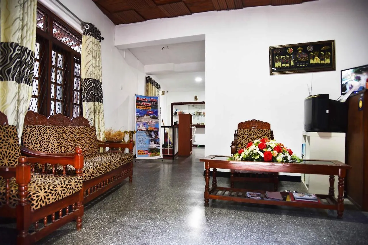 Lodge In 611 Kandy Sri Lanka