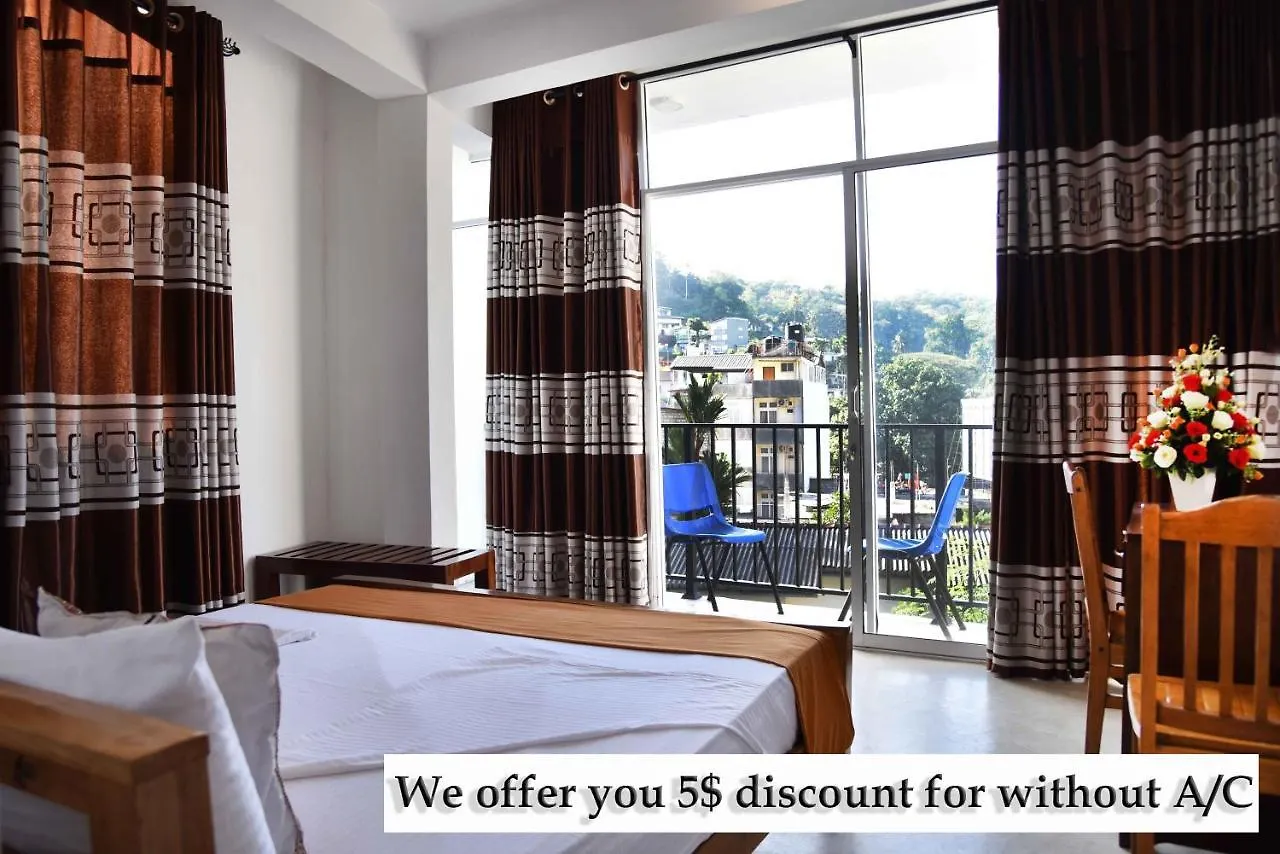 Lodge In 611 Kandy Hostel