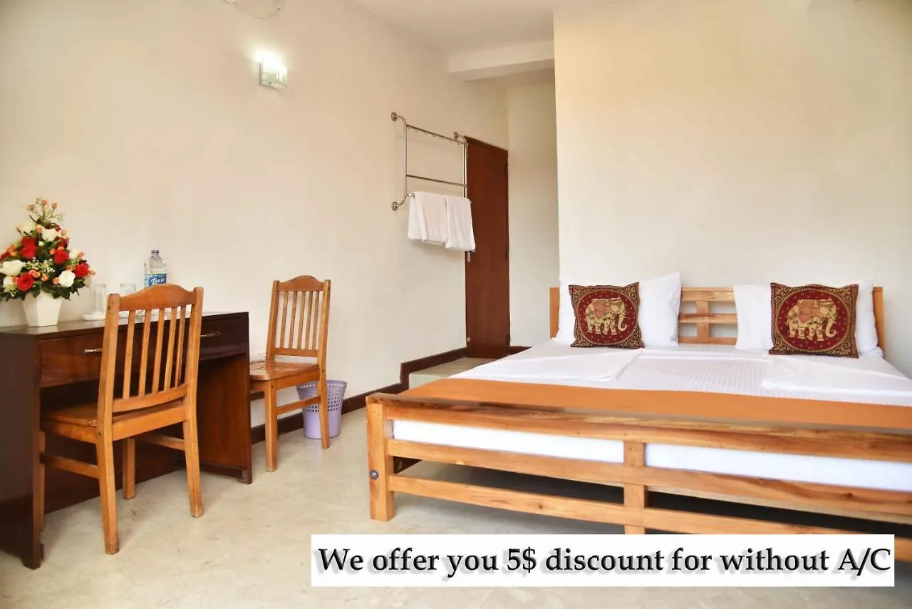 Lodge In 611 Kandy