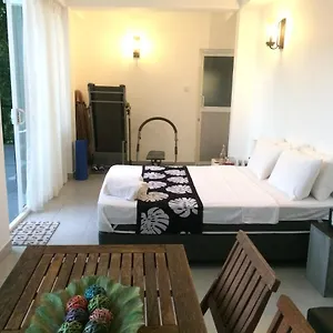 Selyna Sky Terrace Bed & Breakfast